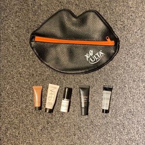 Ultra beauty bag with pocket size primers